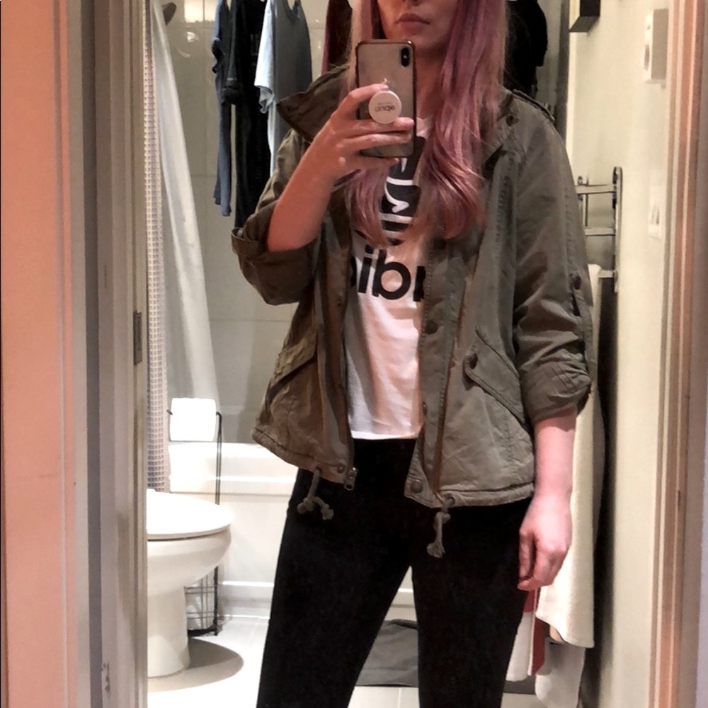 Cargo style jacket in excellent condition